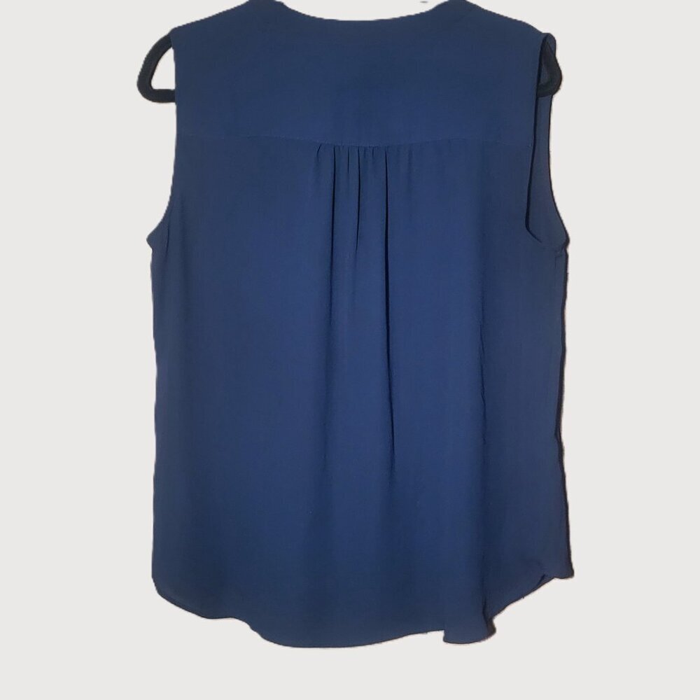 Joan Vass Women's Deep Blue Pleat-Placket V-Neck Bitton Sleeveless Top - Size M - Picture 3 of 11